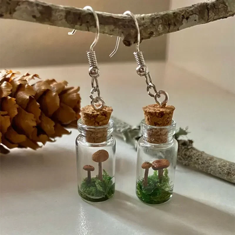 Real Mushroom Earrings Jar/Bot - Preserved Moss Sheet のレビューと価格